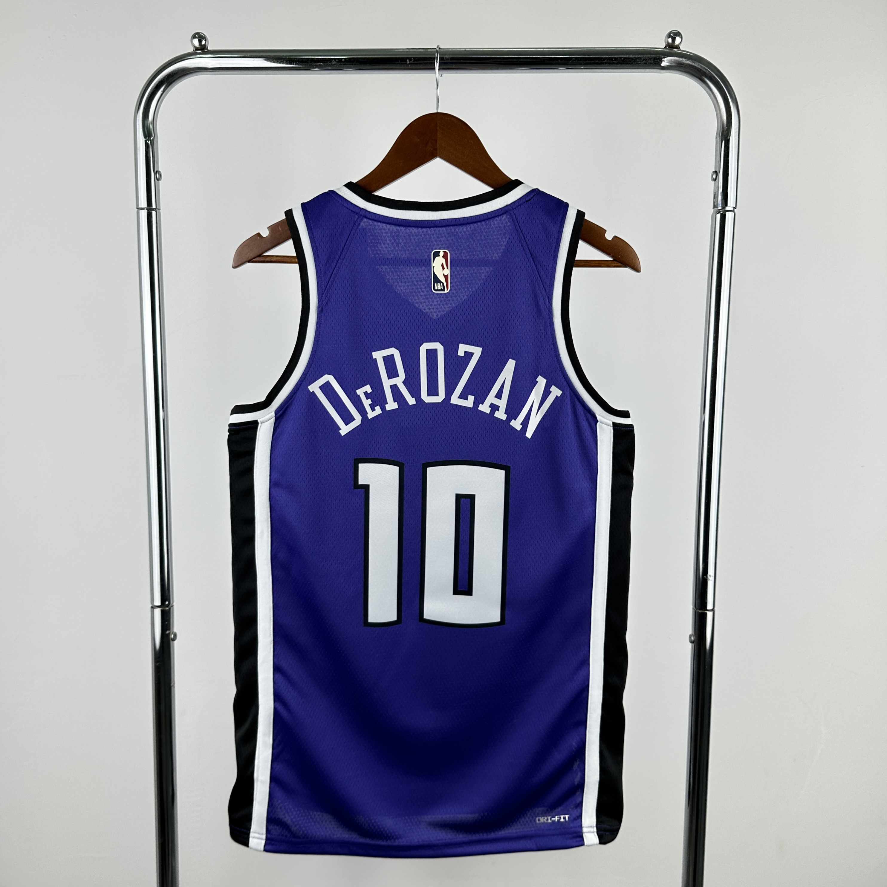 Men Sacramento Kings 10 Derozan Purple Throwback Season Nike 2025 NBA Jersey